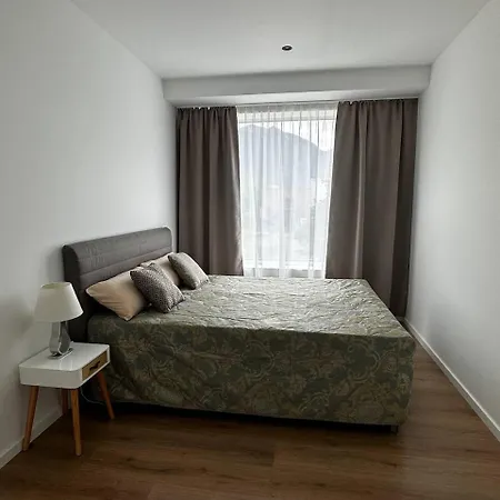 Side Sunset Apartment